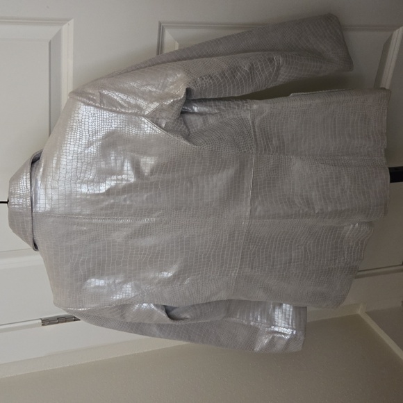 Women's Metallic leather blazer by Metrostyle - Picture 3 of 5